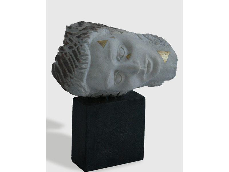  | HEAD | W28 X D23 X H32 cm white Coin-marble, leaf gold, black concrete base 2007 