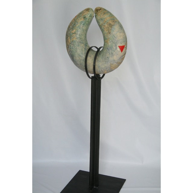 TAURO|Stoneware and iron|H: 133 cm 